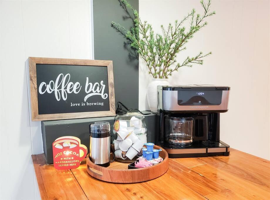 Fall Getaway Resort-3 King Suites, Dog-Friendly Seeley Bagian luar foto