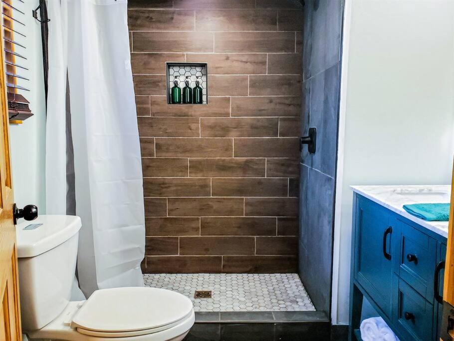 Fall Getaway Resort-3 King Suites, Dog-Friendly Seeley Bagian luar foto