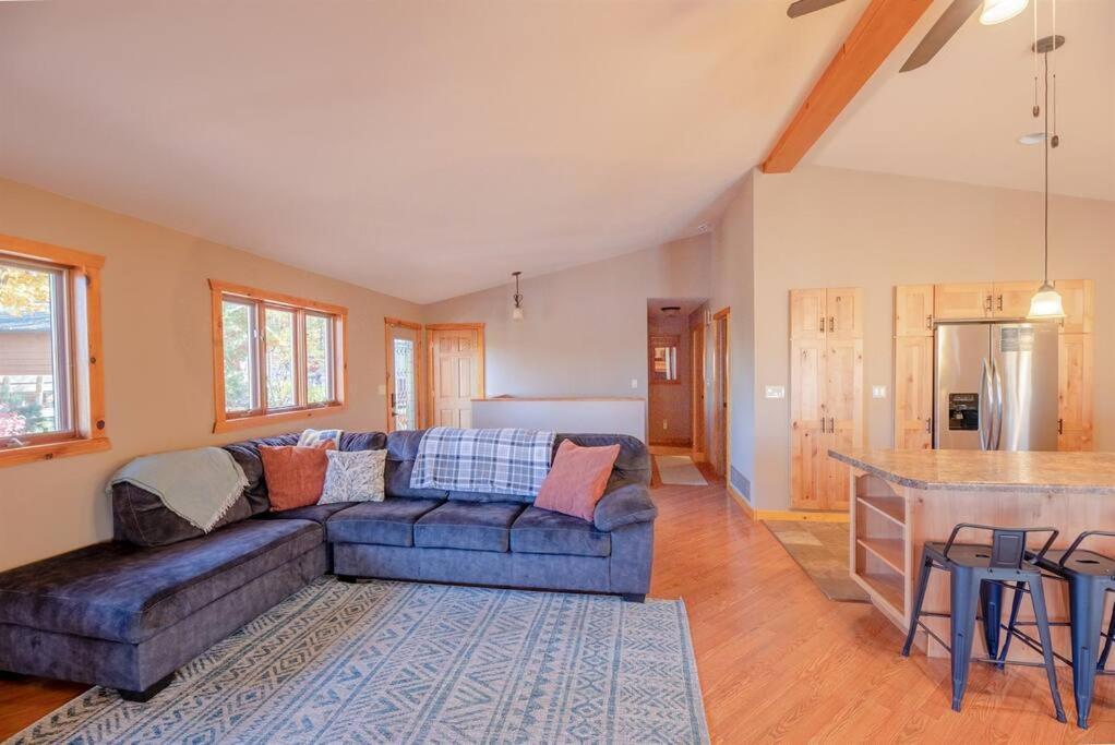 Fall Getaway Resort-3 King Suites, Dog-Friendly Seeley Bagian luar foto